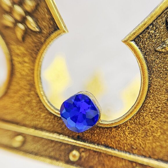 Regal Gold Crown, Royal Renaissance Crown, Medieval Costume, Black Stone Crown - Picture 8 of 9